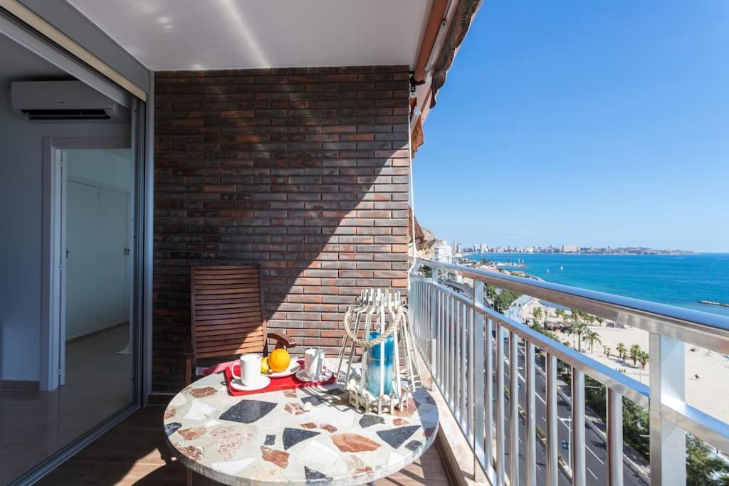 Apartamento Con Vistas Al Mar Primera Linea De Playa Del Postiguet Alicante Buitenkant foto